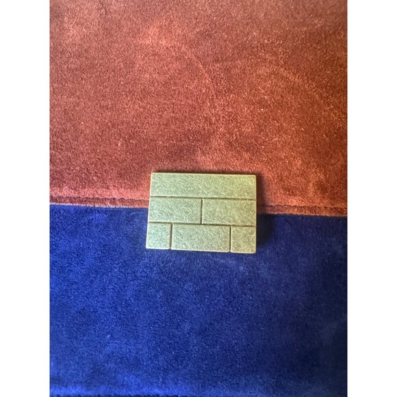 Frame Colorblock Suede Shoulder Bag With Gold Chain Strap & Magnetic Closure - Picture 2 of 9